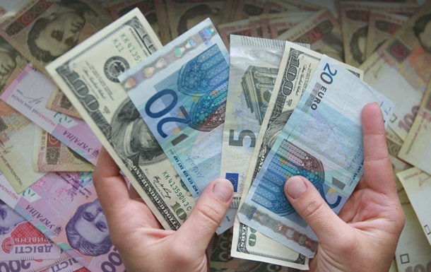 Россия лидирует по объемам денежных переводов в Украину