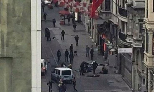 Взрыв в центре Стамбула: есть погибшие и раненые