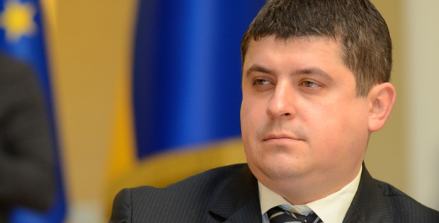 Нардеп Бурбак похвалил Яценюка за проукраинские реформы