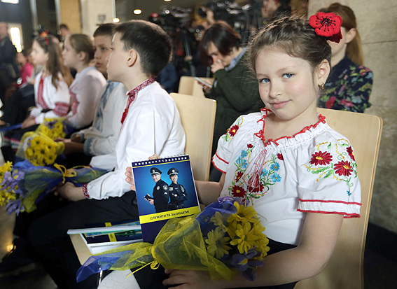 Деканоидзе анонсировала появление «школьных полицейских»