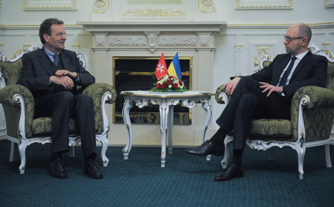 Яценюк встретился с Великим канцлером Мальтийского Ордена