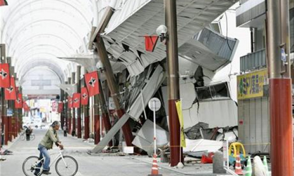 Число жертв землетрясений в Японии возросло
