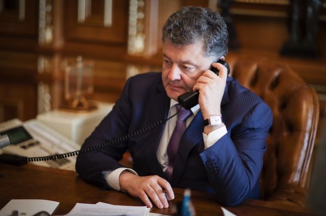 Порошенко: Призываю Россию освободить всех украинских заложников