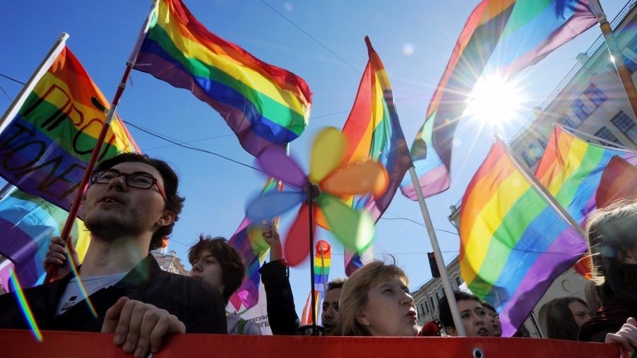 ОУН и «Правый сектор» призвали не допустить проведения ЛГБТ-шествия в Киеве
