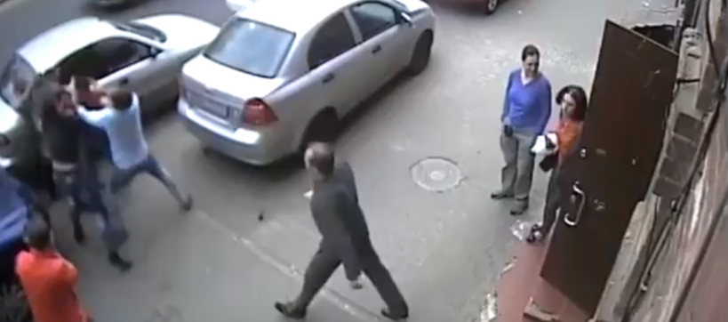 Опубликованы видеозаписи нападения на журналистов в Одессе