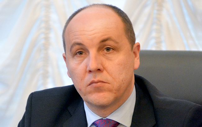 Парубий: Особое самоуправление части Донбасса зависит от выполнения Путиным Минских соглашений
