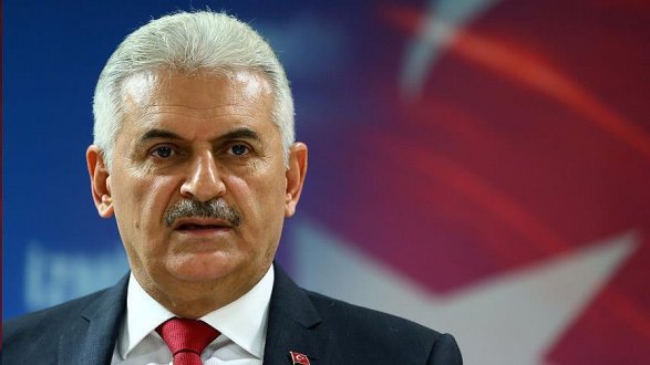 Премьер Турции сообщил подробности взрывов в аэропорту Стамбула