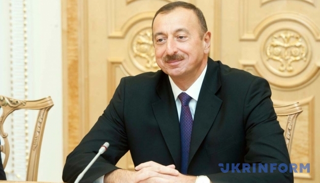 Азербайджан предложил транспортные коридоры для украинских товаров