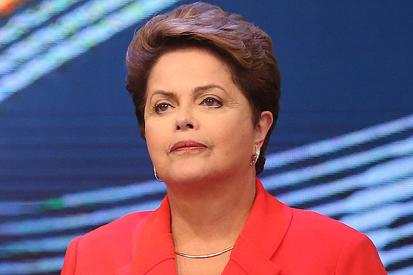Сенат Бразилии проголосовал за импичмент президенту