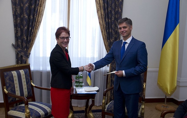 Новый посол США Йованович уже в Киеве