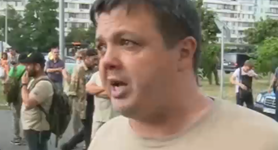 Семенченко о столкновениях у суда: это не Янукович, это Гитлер какой-то