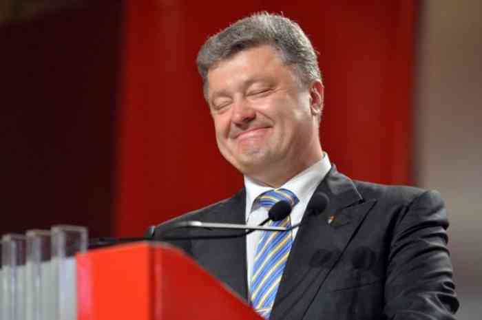 Порошенко: МВФ решил выделить кредитный транш Украине