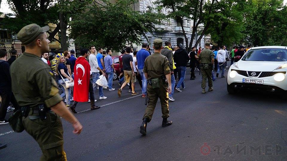 В Одессе ультрас «Зари» напали на турецких болельщиков