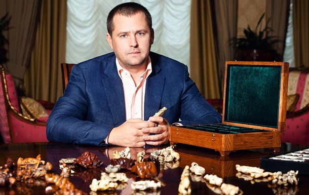 Городской голова Днепропетровска выписал себе и замам премию в 800%