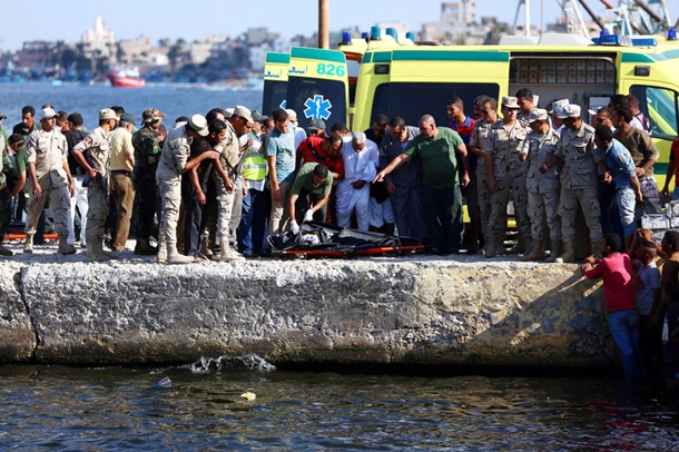 Крушение судна в Египте: число жертв увеличилось