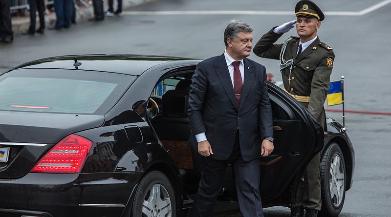 Главы некоторых партий хотят передать России значительную часть Украины, – Порошенко