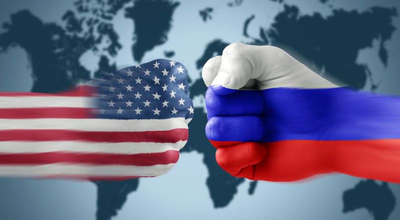 The Guardian: Холодная война 2.0: как Россия и Запад разжигают исторический конфликт (перевод)