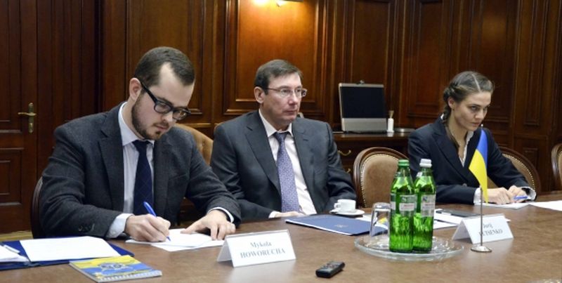 Луценко обсудил реформу ГПУ с послом Германии