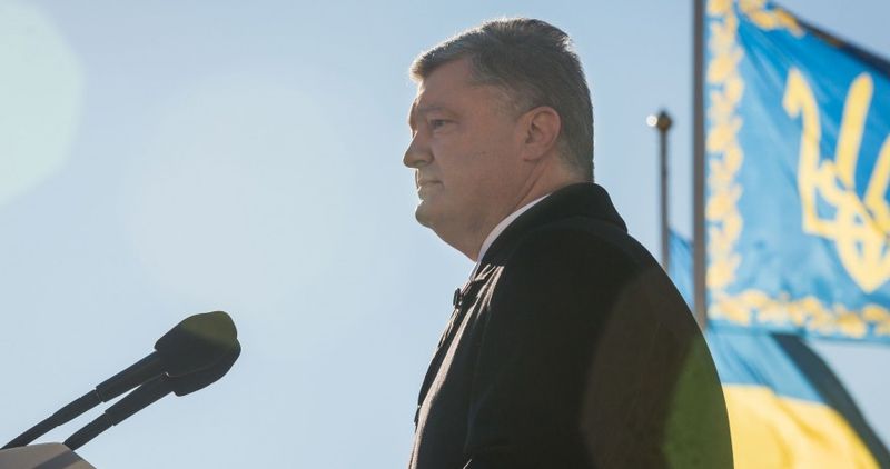Украина прилагает максимум усилий, чтобы вернуть политзаключенных, – Порошенко