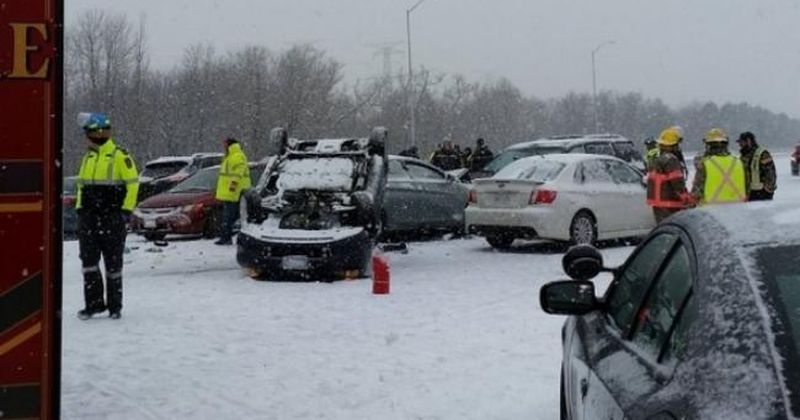 В Канаде столкнулись более 100 автомобилей