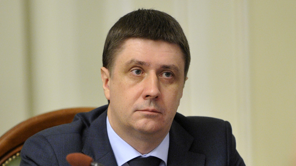 Кириленко: Поджечь двери УИНП могли те же люди, которые испортили мемориал в Быковне