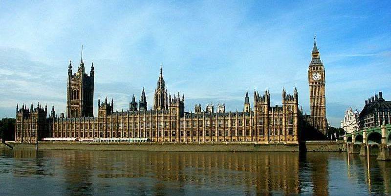 Обнародовано фото мужчины, открывшего стрельбу у британского парламента