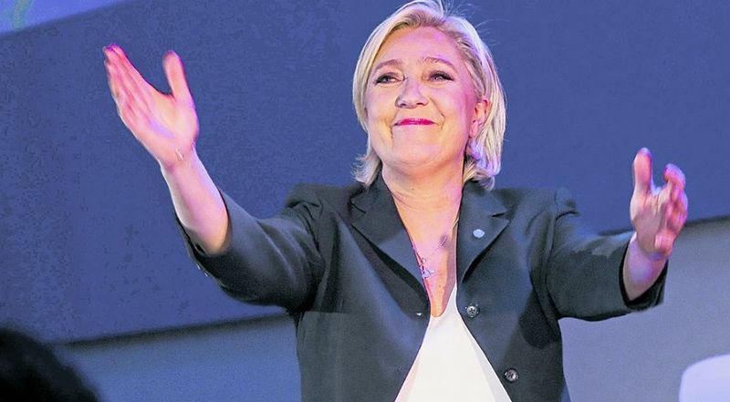 Ле Пен покинула пост главы «Национального фронта»