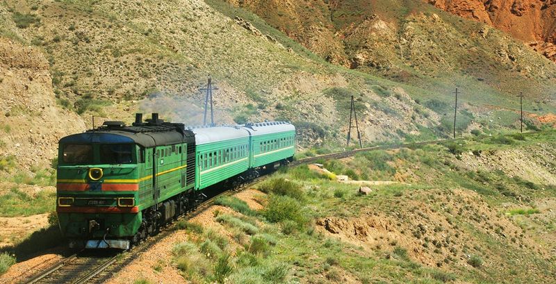 Омелян: Украина запустит в Иран тестовый поезд