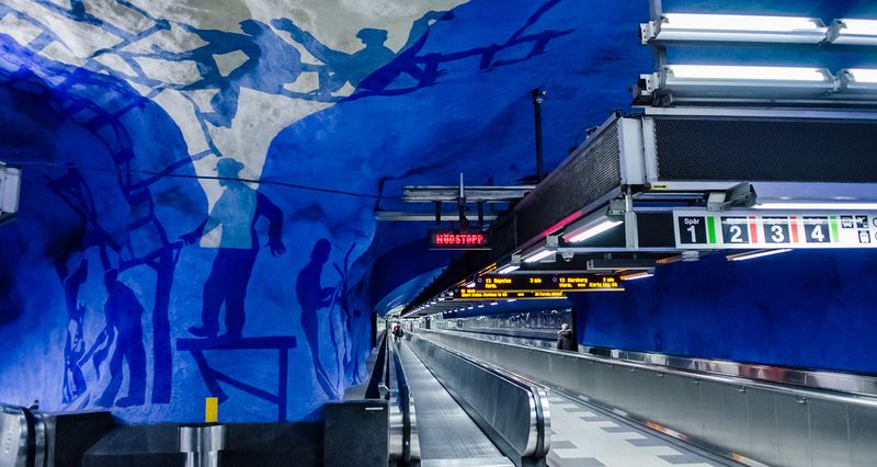 Все станции метро Стокгольма прекратили работу