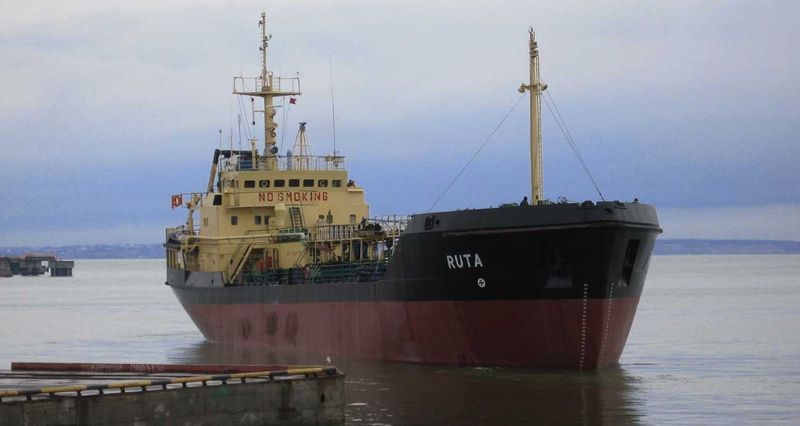 В Ливии по подозрению в контрабанде задержан украинский танкер 