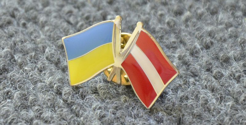 Гройсман: внешние угрозы должны объединять Украину и Латвию