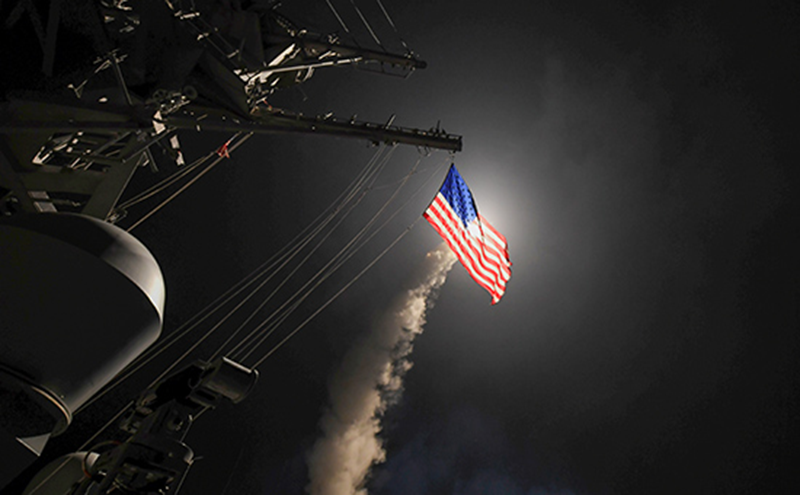 Армия США нанесла ракетный удар по авиабазе сирийской армии