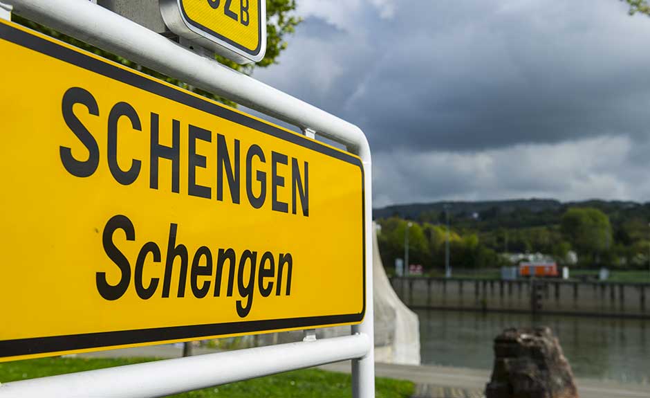 Еврокомиссия: Шенгенская зона должна вернуться к полноценной работе в этом году