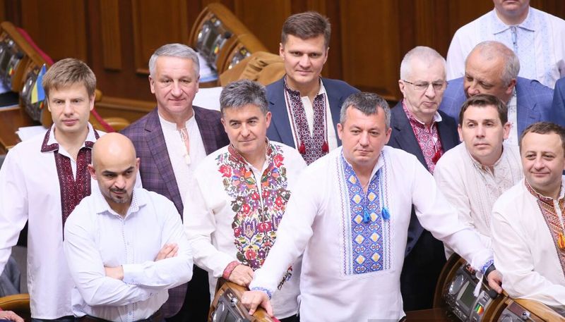 11 депутатов прогуляли все майские заседания Рады
