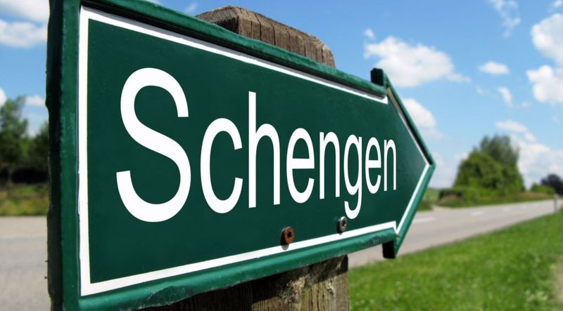 Совет ЕС продлил контроль на внутренних границах Шенгена