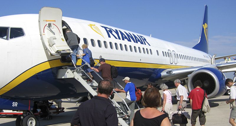 Омелян: спекуляции по Ryanair – наглая попытка отобрать у украинцев мечту