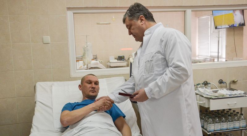 Порошенко: Украине нужна глубокая медицинская реформа