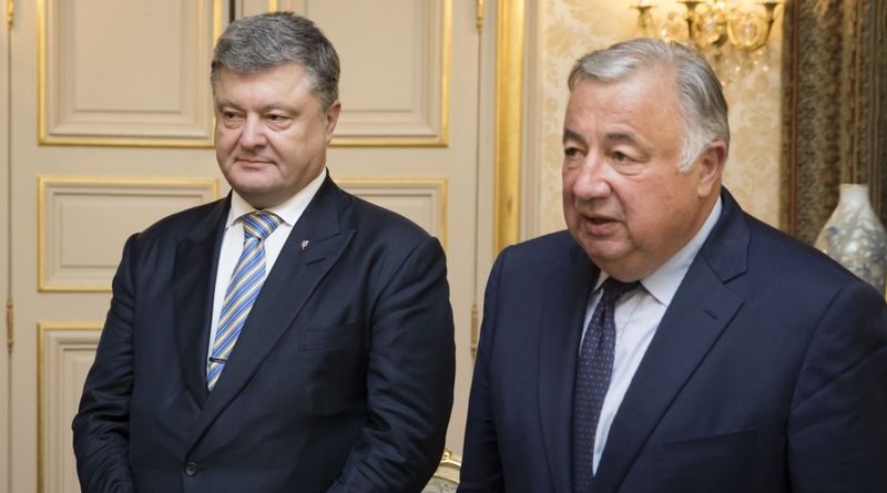 Порошенко пригласил французских сенаторов посетить Донбасс