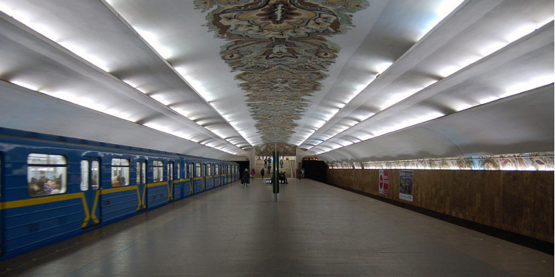 5 станций метро в Киеве закрывались из-за сообщений о минировании