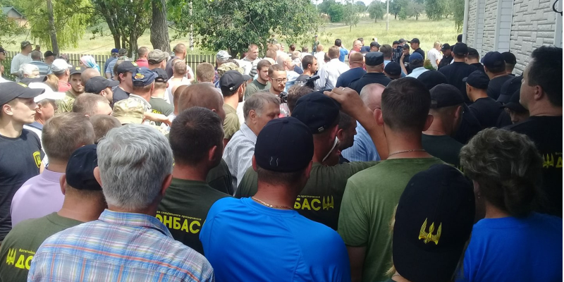 Внутренний корпус батальона «Донбасс» пригрозил ответить силой на действия правоохранителей