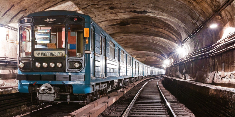 В Киеве временно закрыли две станции метро