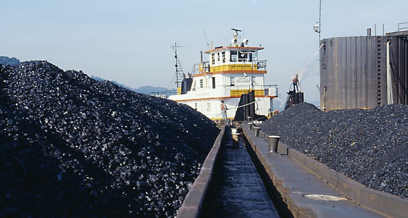Насалик: согласован контракт на два судна угля из США