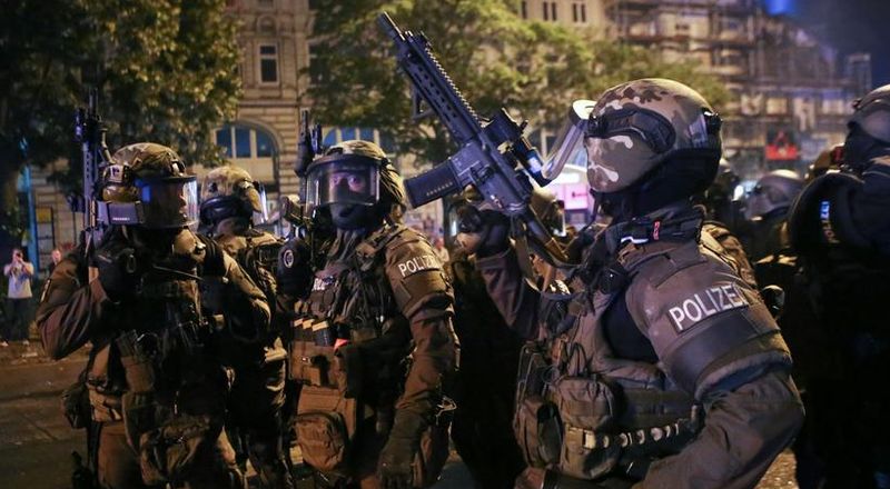 Беспорядки в Гамбурге: пострадали почти 200 полицейских