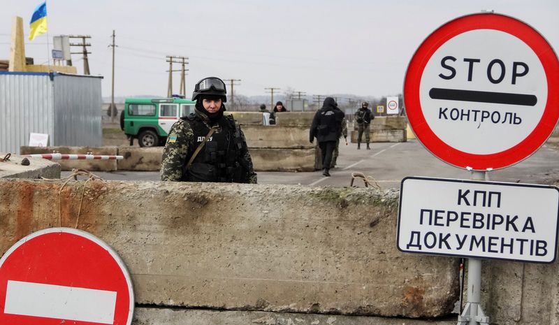 СНБО принял решение о пересечении границы Украины по биометрическим паспортам