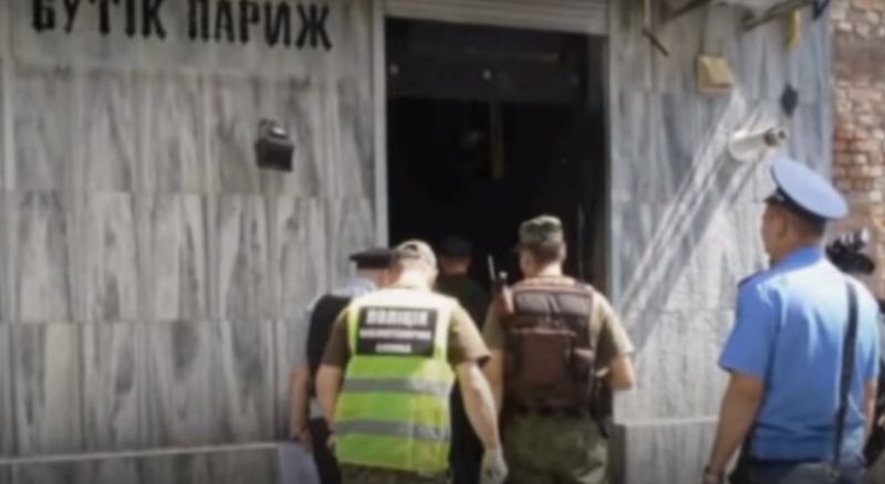 Взрыв в Виннице: в магазин одежды бросили гранату