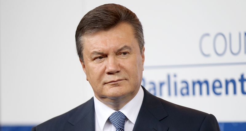 Янукович отказался от участия в судебном процессе