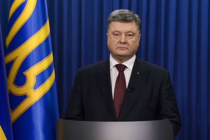 Порошенко: Украина окончательно порвала с «империей зла»