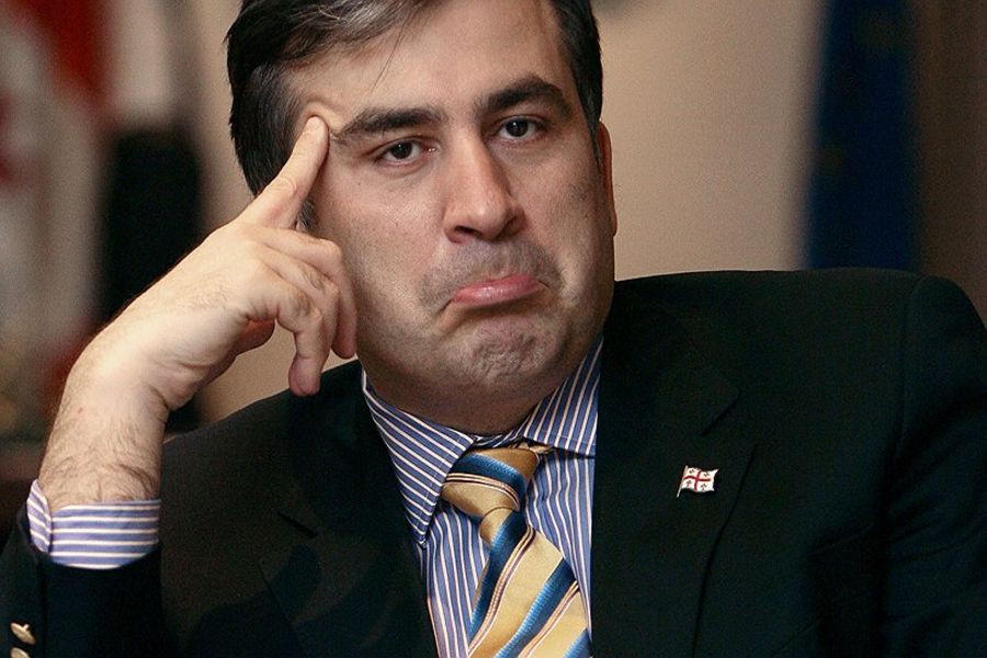 Порошенко: Оставить Саакашвили гражданство было бы преступлением