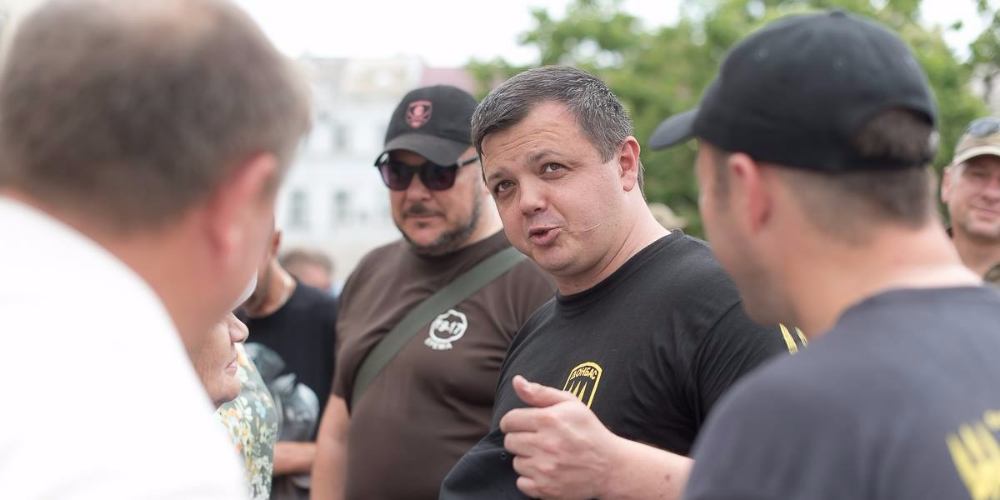 Семенченко: Порошенко и его окружение не способны на серьезные репрессии