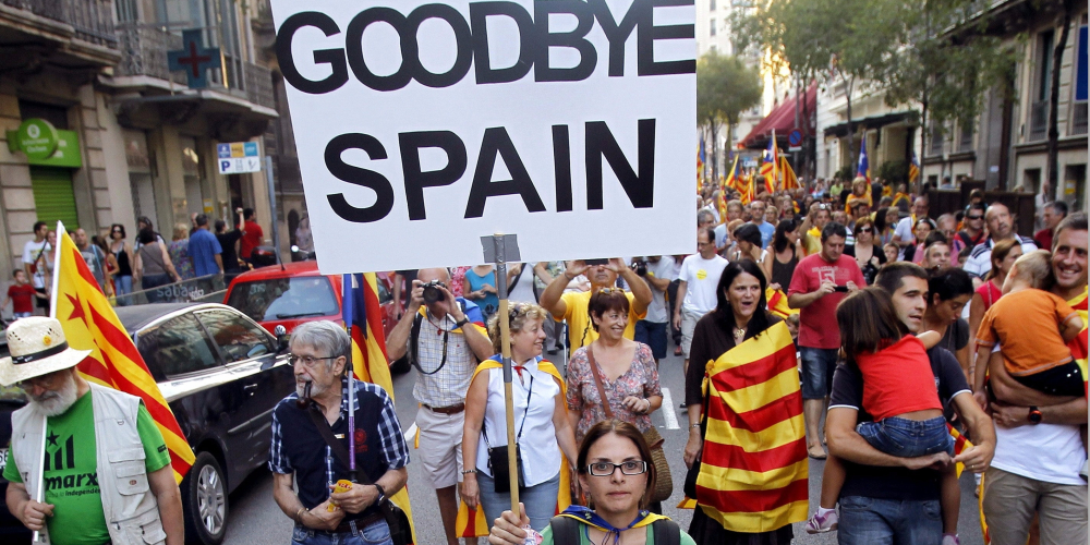Парламент Каталонии проголосовал за проведение референдума о независимости